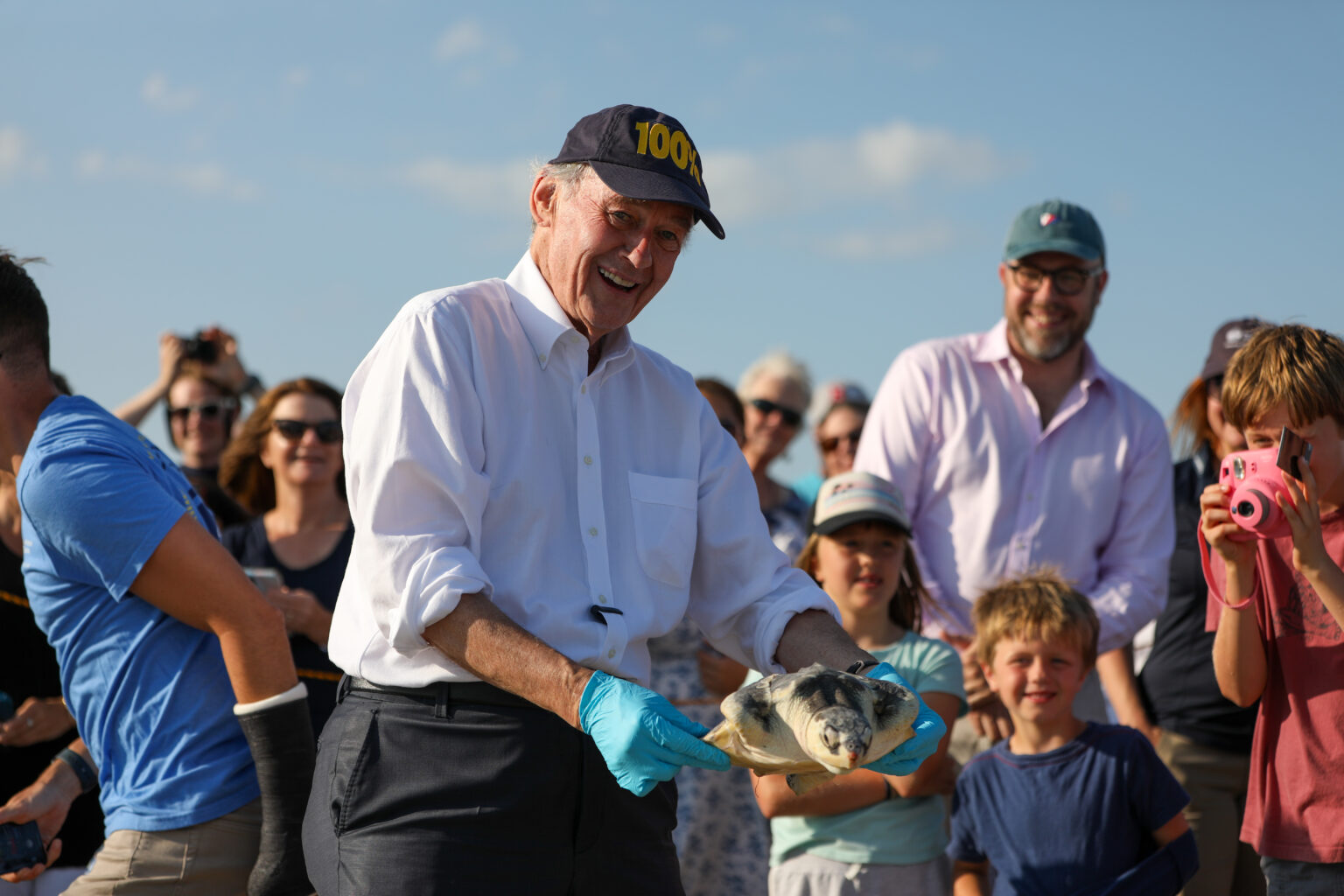 sen-markey-joins-new-england-aquarium-to-release-eight-rehabilitated