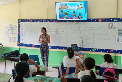 Ariana Oporta McCarthy giving educational talks on sea turtles at the El Parque School, Talamanca