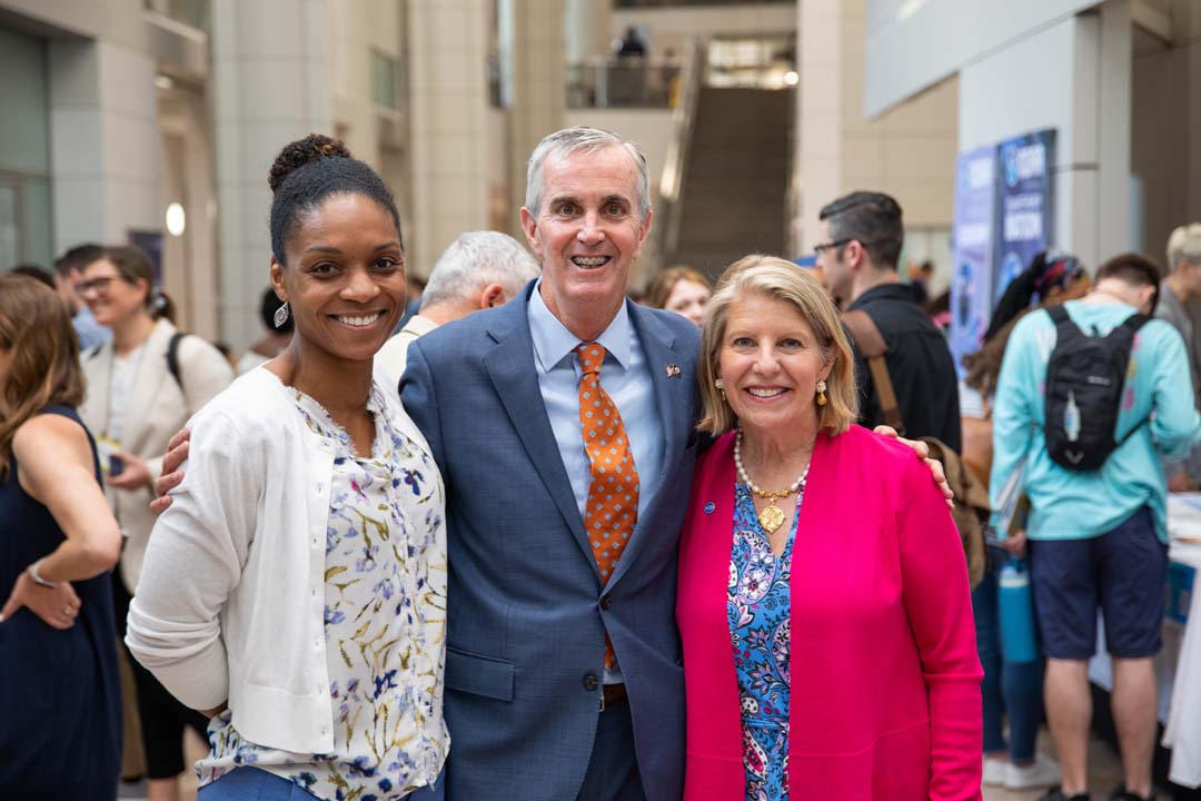 Dr. Letise LaFeir (left) and Aquarium President and CEO Vikki Spruill (right) with Justin Kenney, Senior Advisor at the Bureau of Oceans and International Environmental and Scientific Affairs, US Department of State