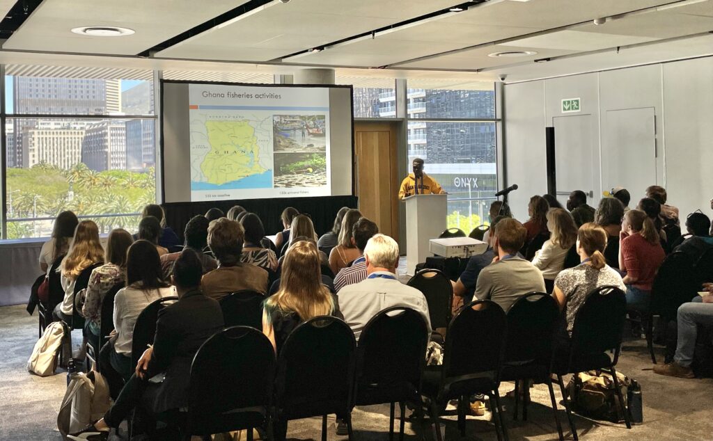 MCAF Fellow Dr. Issah Seidu presenting his talk, “Landing characteristics, socio-economic drivers, and conservation of sharks and rays in Ghana.”